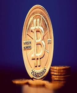 bitcoin: Bitcoin enters teenage, turns Rs 1, in Rs cr in 13 years - The Economic Times