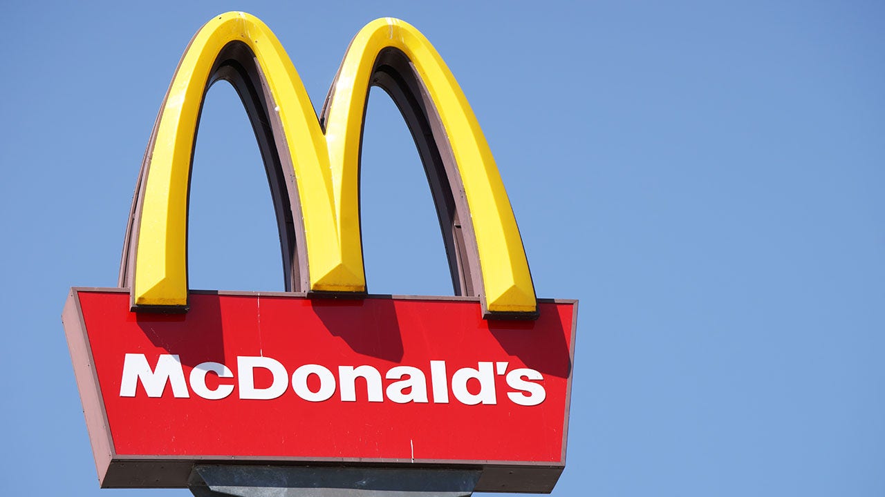 McDonalds Coin Price Today - MCDC Coin Price Chart & Crypto Market Cap