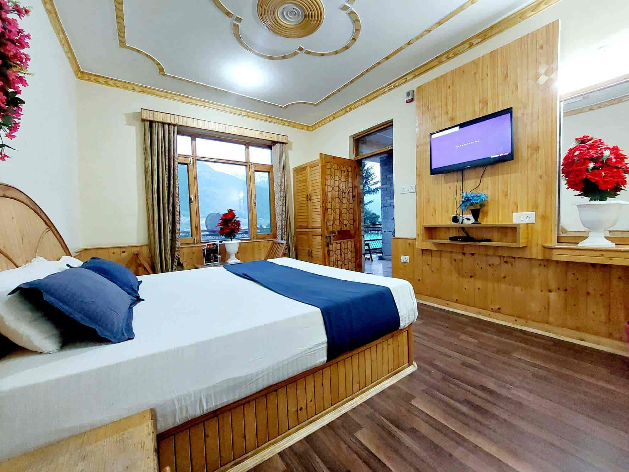 Manali Hotel Deluxe Room Rental Services at Rs /day in Nainital | ID: 