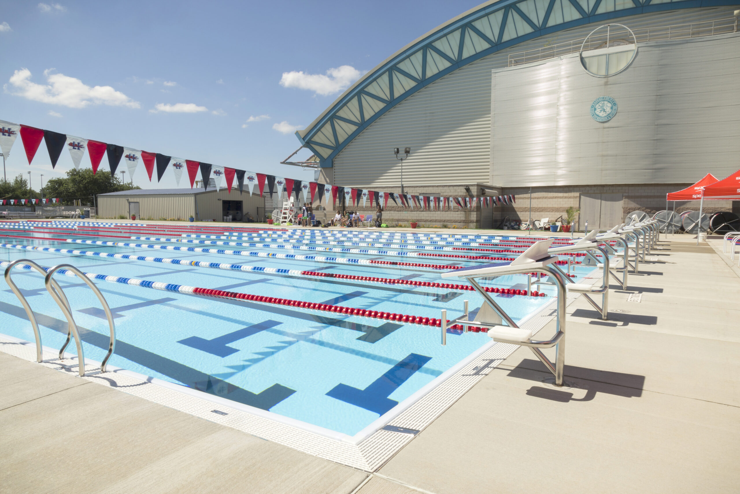 Long Island sports clubs, recreation centers with indoor pools - Newsday