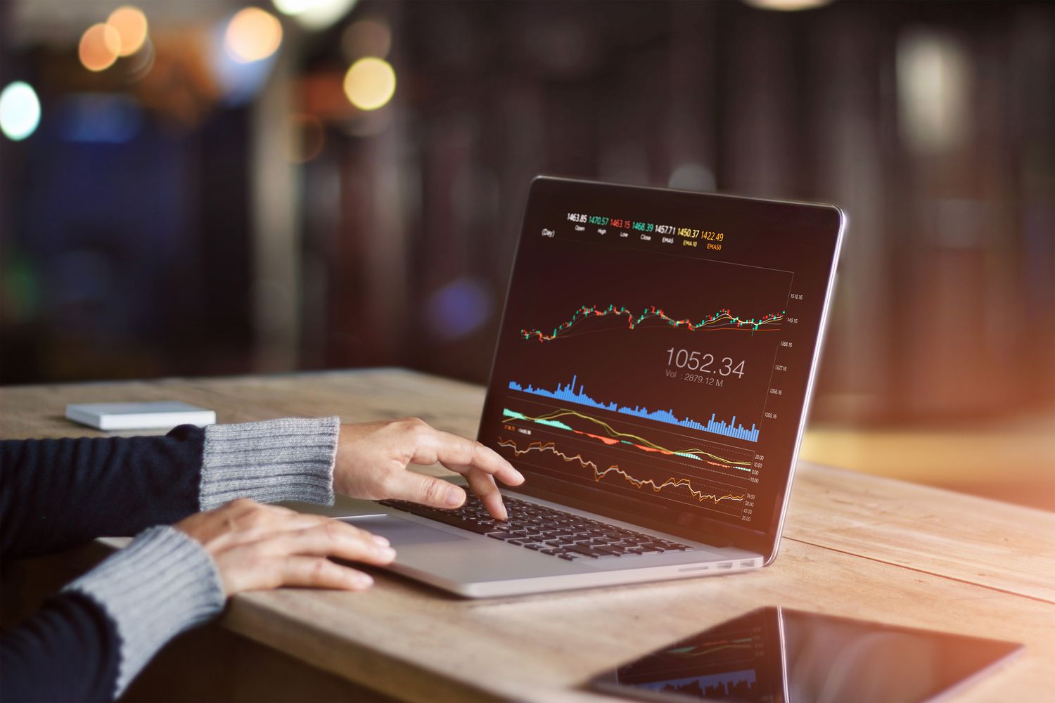 8 Best Laptops for Forex Trading () – ☑️ Pros & Cons Revealed