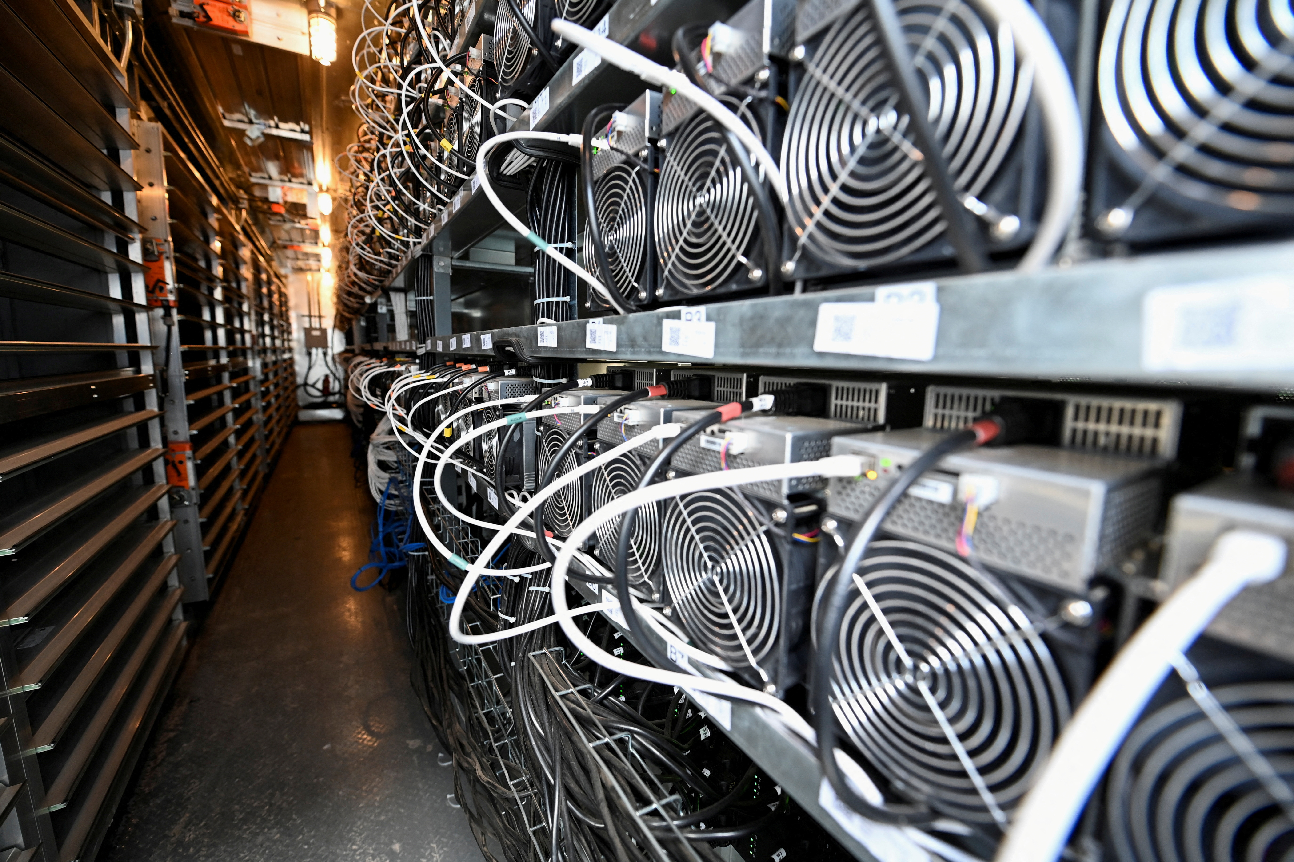 CASUAL LEGAL: Municipal Considerations of Cryptocurrency Mining | Alberta Municipalities