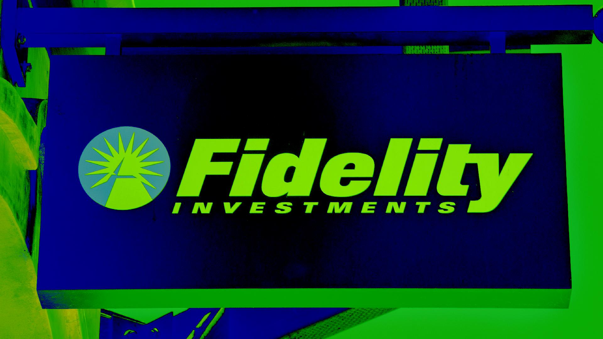 US Senators Ask Fidelity to Reconsider Bitcoin (k) Offerings Following FTX Collapse