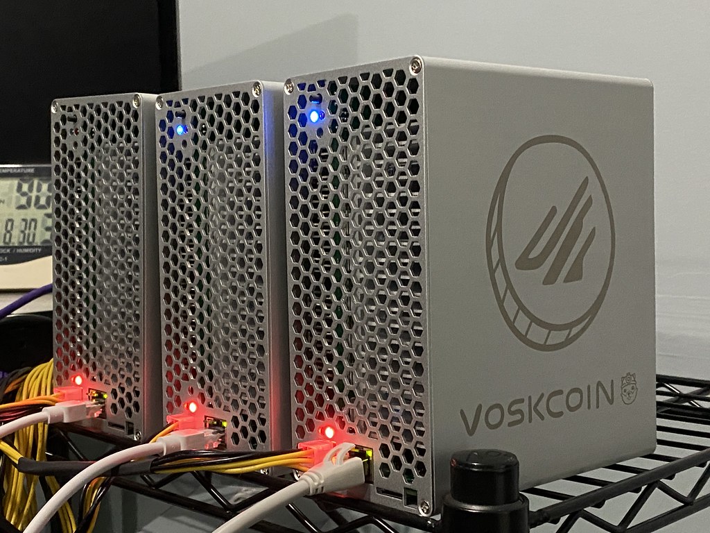 Goldshell Mini-Doge RGB DOGECOIN & LITECOIN Crypto Mining ASIC (No PSU) WIFI - Helia Beer Co