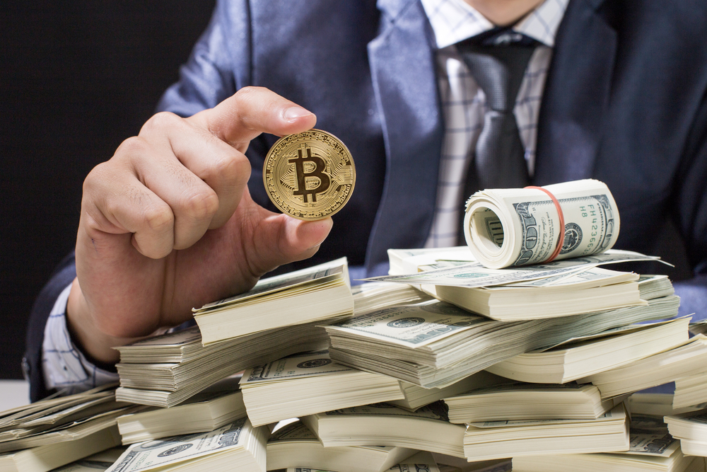 How to Cash Out Bitcoin [A Guide for Beginners] | FinanceBuzz