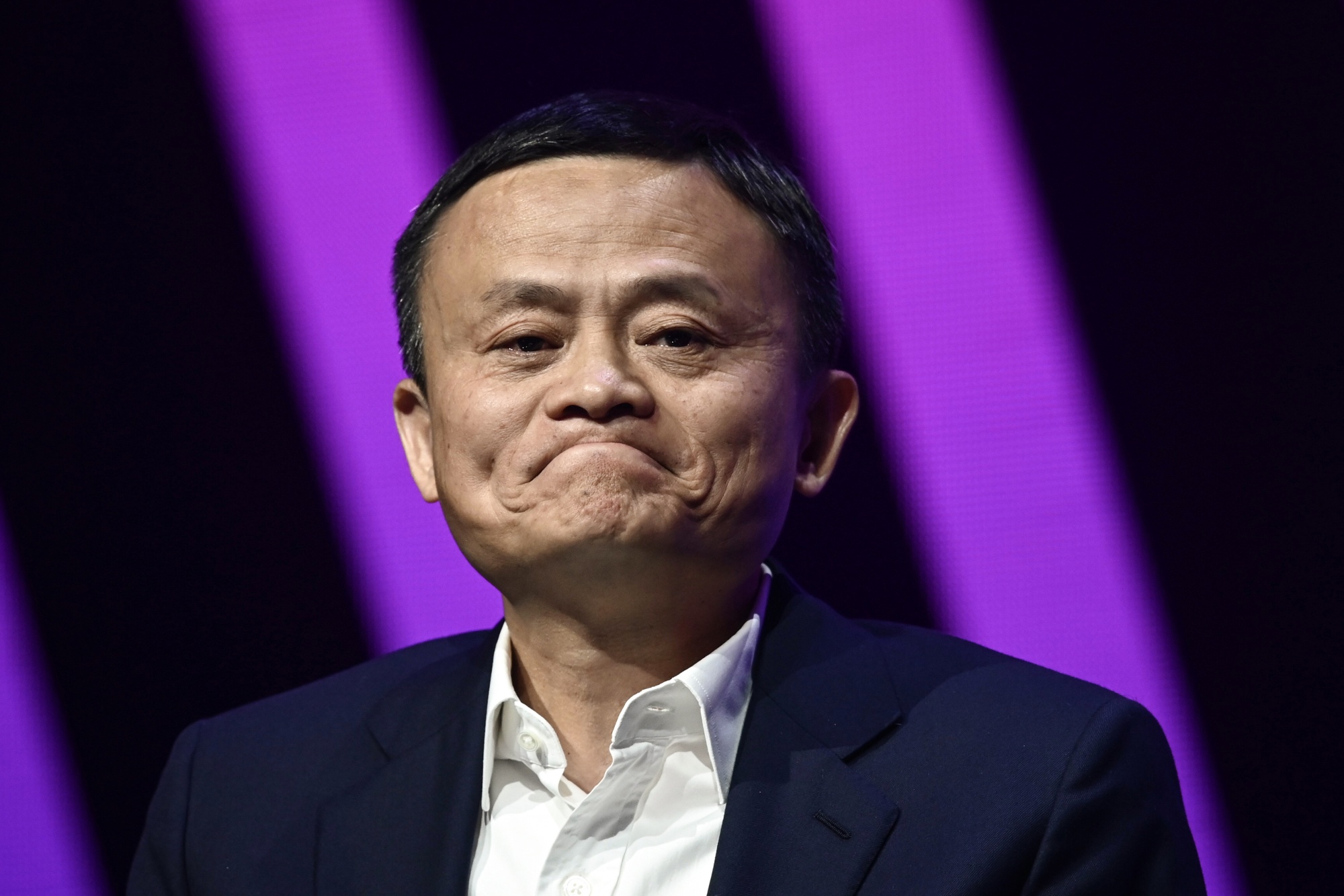 Jack Ma Reverses on Plan to Sell Alibaba Shares