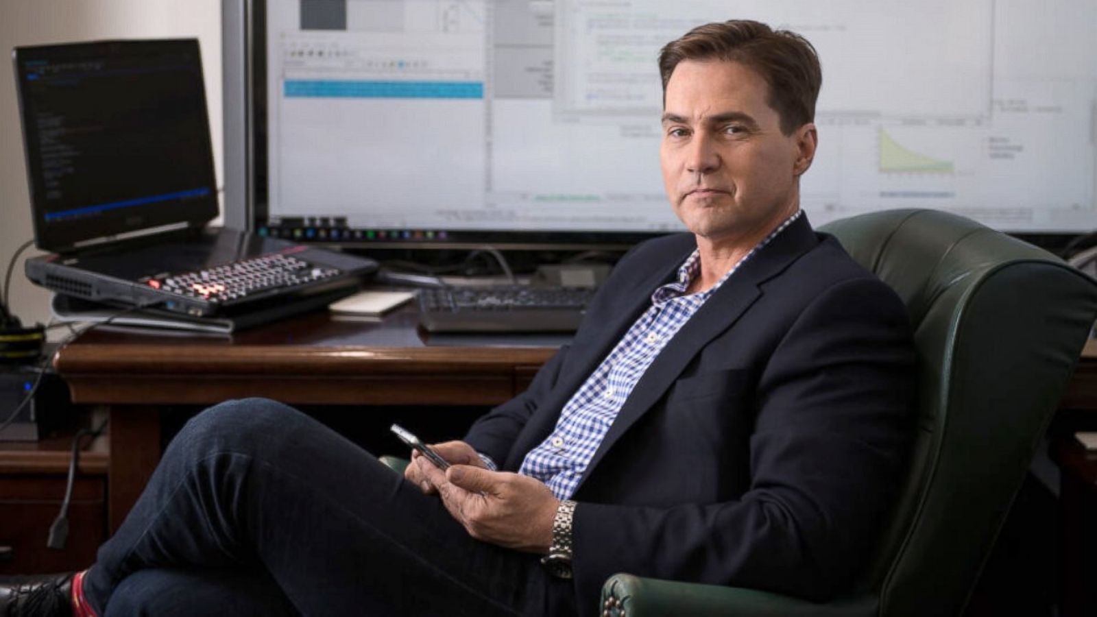 What is Craig Wright doing with thousands of crypto patents?