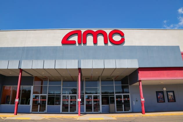 AMC ditching plan to charge more for best movie theater seats - CBS News