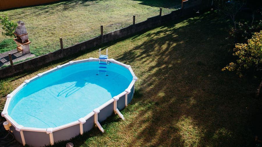 Can An Above-Ground Pool Collapse If It Is Not Level? When Does It Become Unsafe? | Yewhort