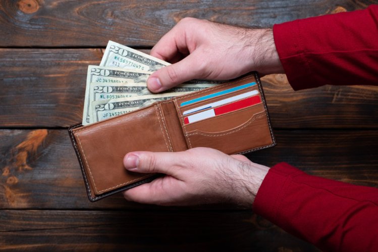 7 Steps to Take if Your Wallet Is Stolen or Lost​​