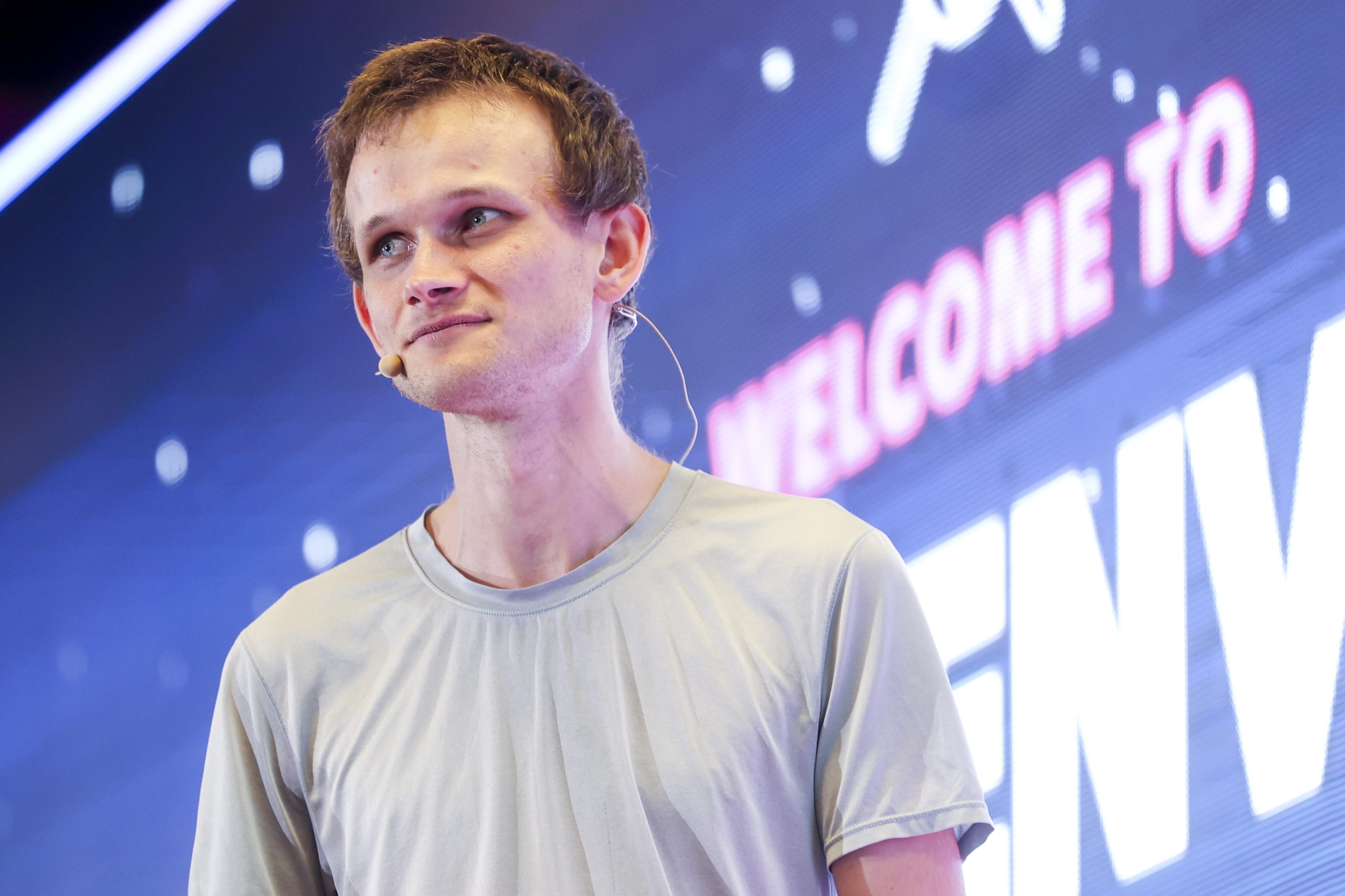 Ethereum Founder Vitalik Buterin Just Dumped 25 Trillion Sh.t Tokens On Uniswap