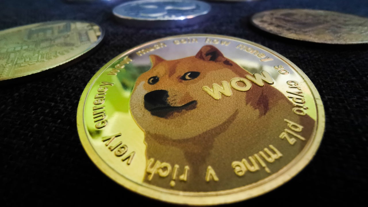 Mark Cuban Defends Dogecoin’s ‘Infinite Supply’ – But is DOGE a Good Investment