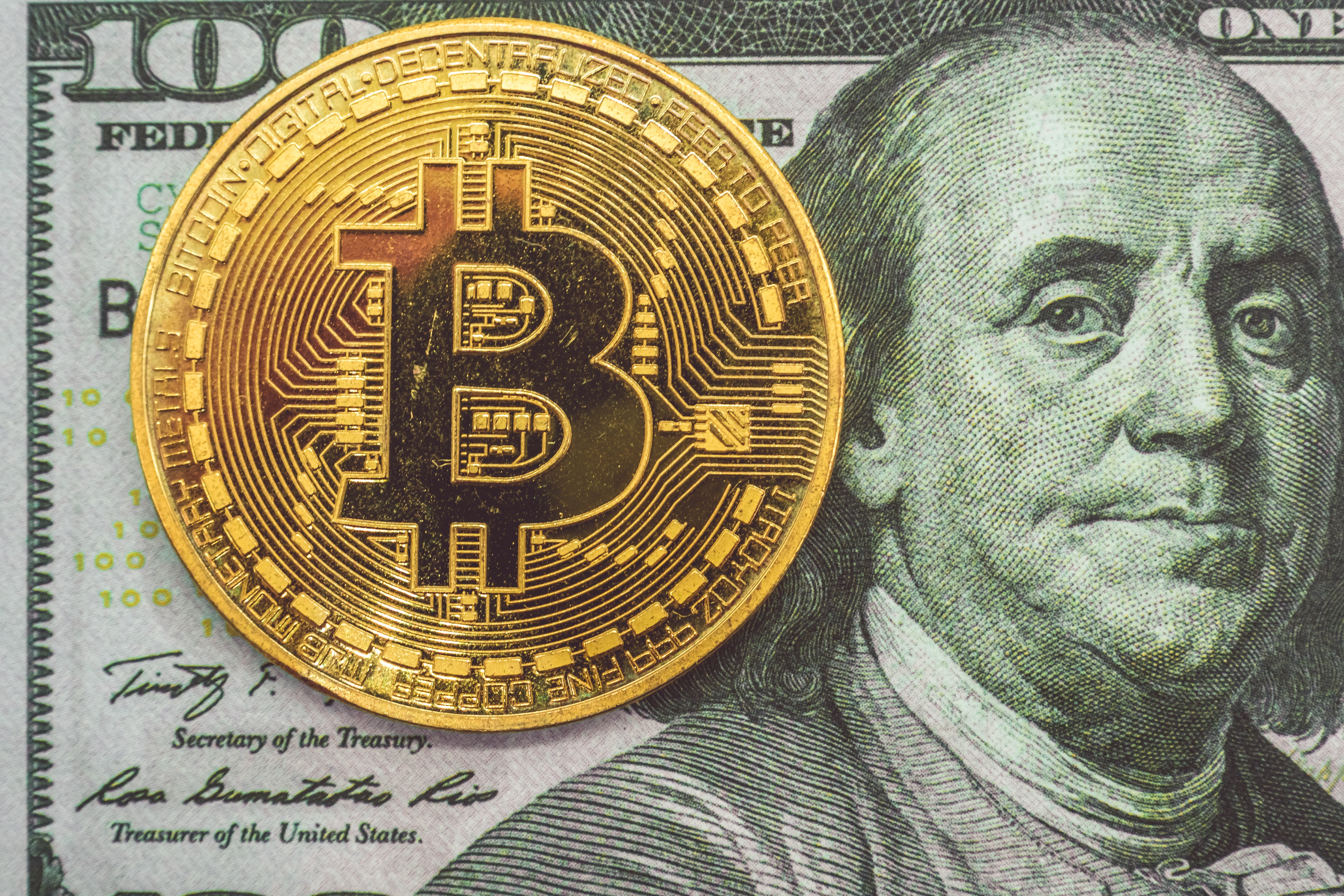 Bitcoin price soars: How much $ would be worth today if you had invested earlier